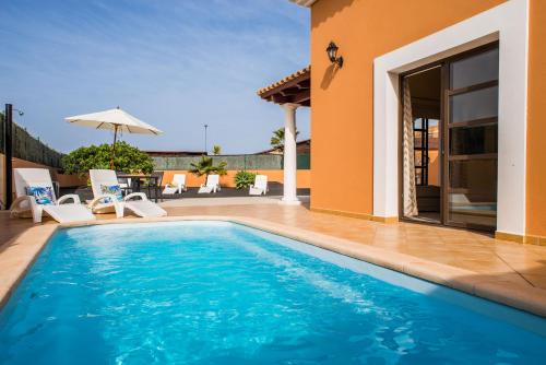 Geafond Villa | Villa Joy Private Pool Corralejo By Holidays Home