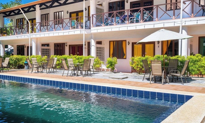 El Cerro Villa | Villa Junior # 1 w/ Pool & Kitchen – Minutes from Manuel Antonio Beach