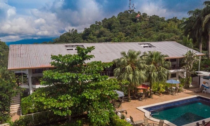 El Cerro Villa | Villa Junior # 3 w/ Pool & Kitchen – Minutes from Manuel Antonio Beach