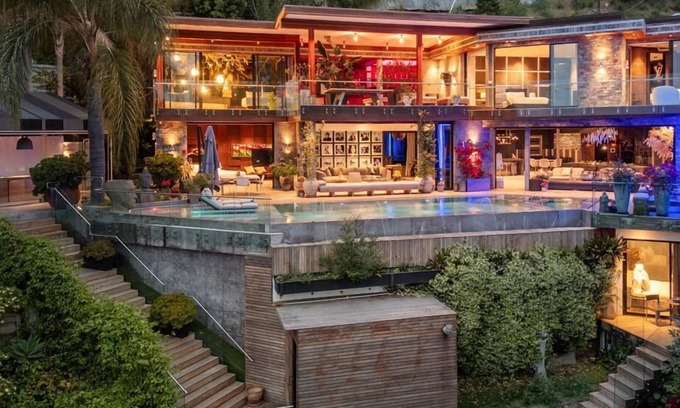 Hollywood Hills West Casa | Villa Kaleida - Sleek Modern Sunset Villa with Eclectic Style & Infinity Pool