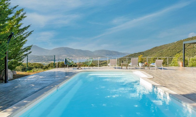 Olmeto Villa | Villa 'Kalliste' con vistas al mar, Wi-Fi y aire acondicionado