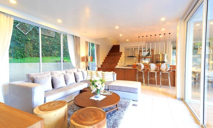 Chalong Villa | Villa Kris