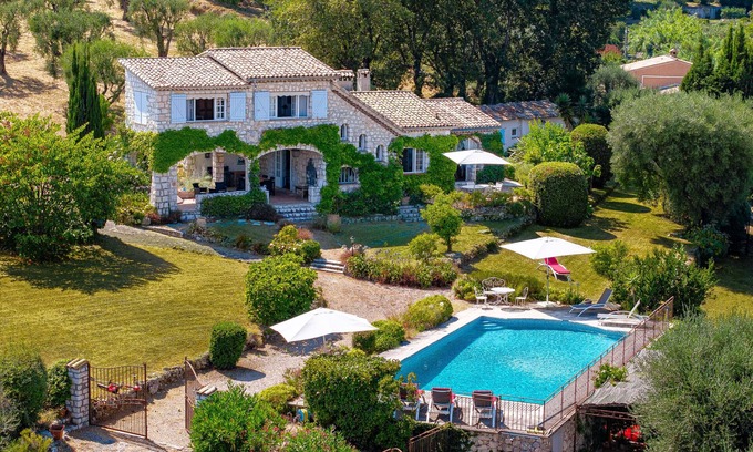 Tourrettes-sur-Loup Chalet De Esquí | VILLA L’HERBIER Sea & Montain vue in Tourrettes-sur-Loup