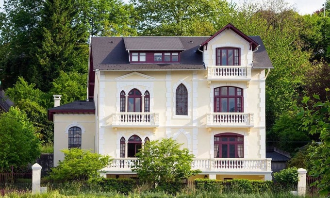 Lourdes Cama Y Desayuno | Villa L'Orante