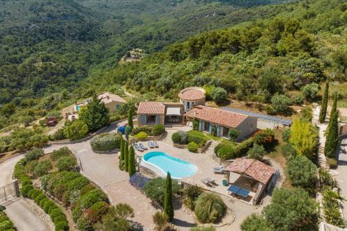 Seillans Casa | Villa La Genestière - Familienoase und Golfertraum mit Infinity-Pool und 180-Grad-Panoramablick bis zum Meer