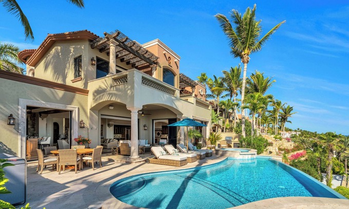 Palmilla Villa | Villa La Joya | Cliffside Oceanfront Oasis | Palmilla
