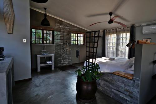 La Mercy Apartamento | Villa La Mercy Chalet No load shedding or water outages
