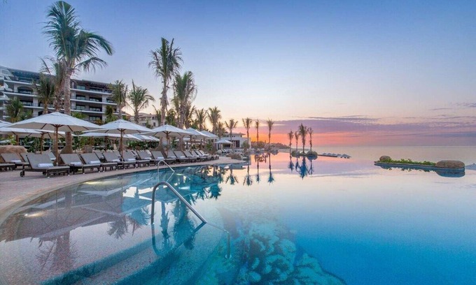 San Jose del Cabo Complejo | Villa La Valencia 1,2, and 3 bedroom units. Cabo san Lucas.
