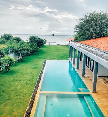 Negombo Villa | Villa Lagoonscape