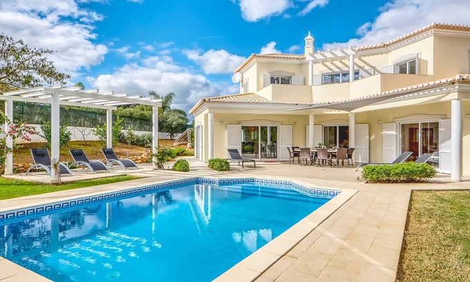 Portimao Villa | Villa Larissa, villa privada de lujo, 4 dormitorios, Portimão campo, piscina privada
