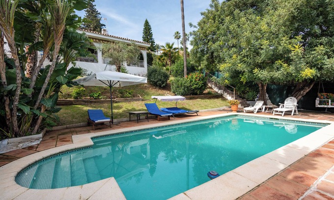 New Golden Mile Villa | Villa 'Las Cancelas' con vistas al mar, piscina privada y Wi-Fi