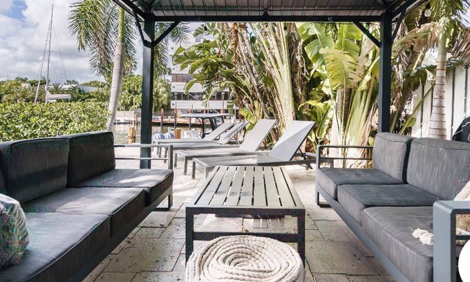 Downtown Fort Lauderdale Villa | Villa Las Olas - Private Pool - Lake
