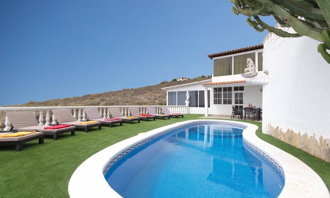 Armenime Villa | Villa Las Vistas Baja. Fabulous 4 Bedroom Villa. Private Pool.