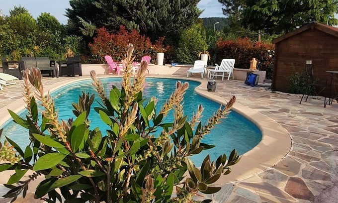 Salernes Cama Y Desayuno | Villa Lei Rigau