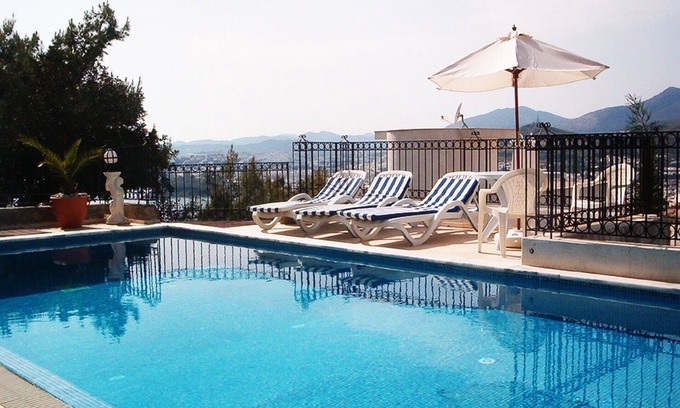 Bodrum City Center Villa | Villa Leila con brisas marinas, piscina privada y magníficas vistas al mar