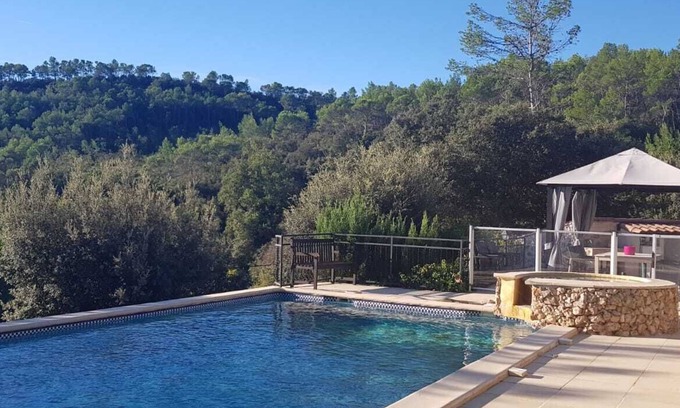 Le Thoronet Villa | Villa 'Les Chenes Verts' con piscina privada, terraza compartida y Wi-Fi