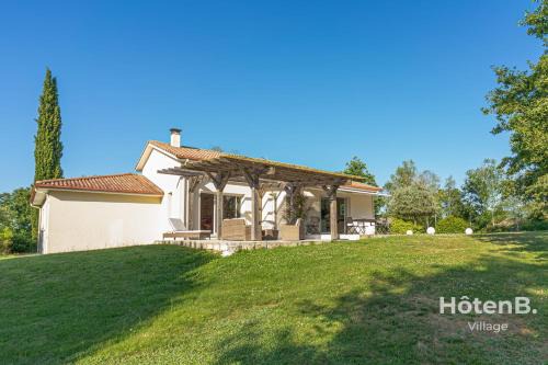 Eyjeaux Casa | Villa Les Papillons Haven of Peace and Comfort