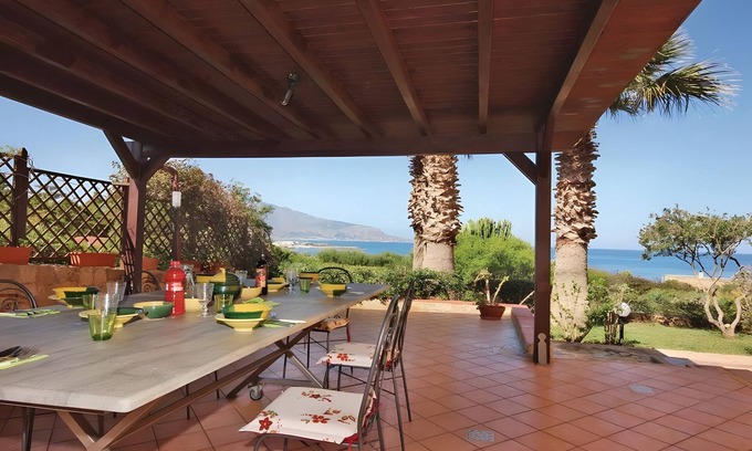 Cornino Villa | Villa 'Levante - Cornino' con vistas al mar, Wi-Fi y aire acondicionado