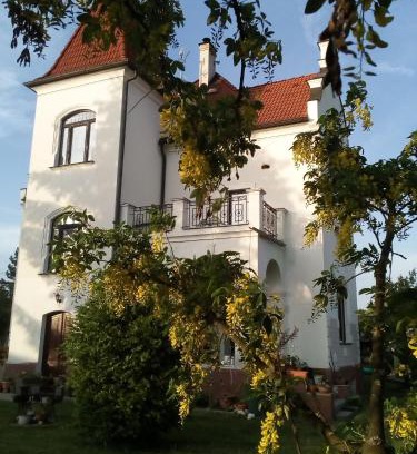 Bechyne Casa | Villa Liduška s kavárnou