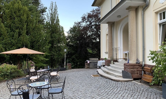Friedrichroda Apartamento | Villa Liebetrau -Residence in the Park-