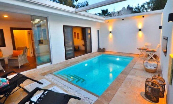Bitez Villa | Villa Lillium - Una Habitación Villa, Capacidad 2
