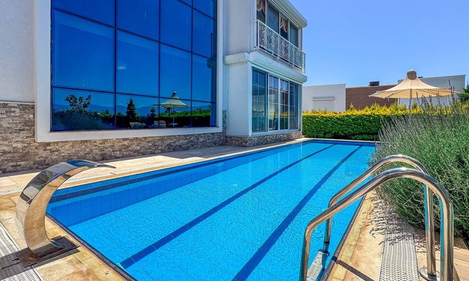 Kusadasi Villa | Villa Limon
