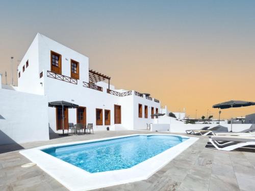 Tias Apartamento | Villa Livia