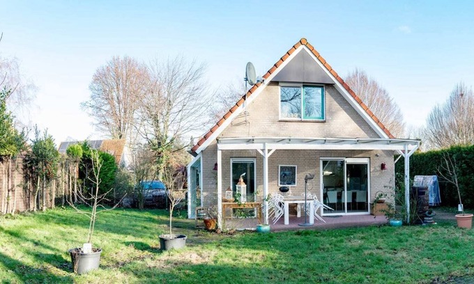 Wijchen Casa | Villa Lola Summary: V