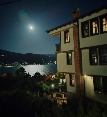 Varosh Apartamento | Villa Lollobrigida