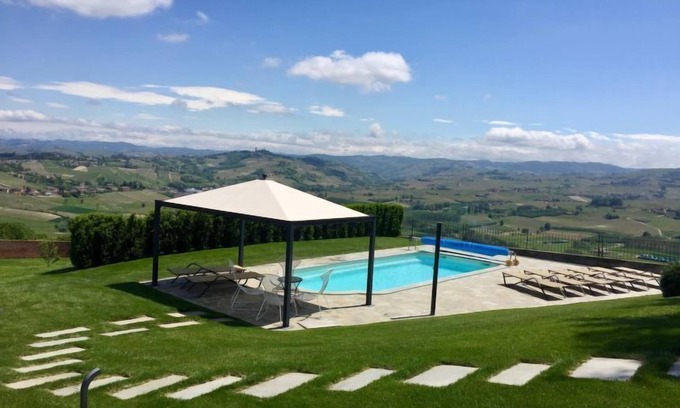 Costigliole d'Asti Casa | Casa de vacaciones Villa Loreto en Costigliole d'Asti - 12 personas, 4 dormitorios