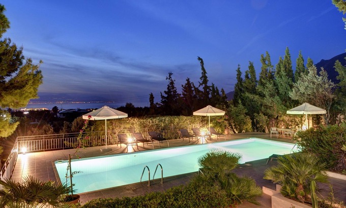 Loutraki Villa | Villa Loutraki Sunset