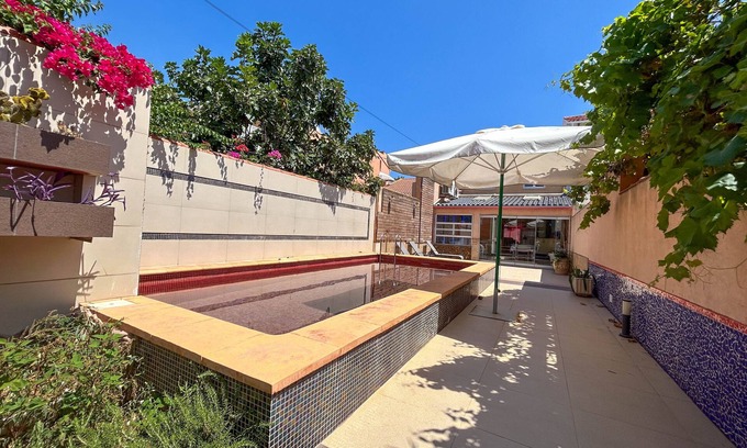 La Malva-rosa Casa | Villa Luz frente a la playa de la Malvarrosa