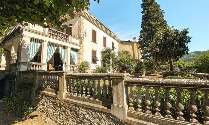 Pieve al Bagnoro Villa | Villa Lya - Residencia de estilo Liberty con PISCINA y WI-FI