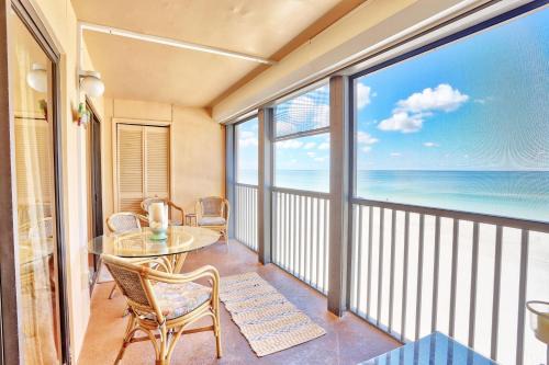 Madeira Beach Casa | Villa Madeira 406