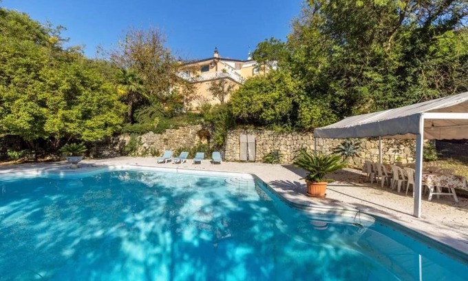 Arcugnano Casa | Villa Magnolia Deluxe, con Piscina e Ampio Terrazzo. Venezia, Verona, Vicenza