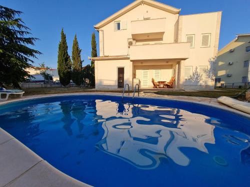 Businci Apartamento | Villa Mali San