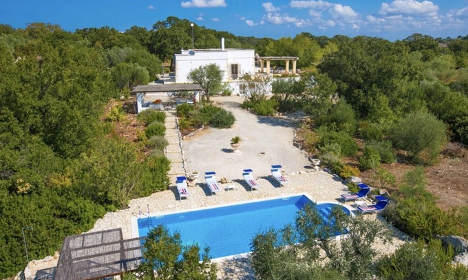 Ostuni Villa | Villa Mandorle ubicación espectacular con impresionantes vistas, Amplio Piscina Wi F