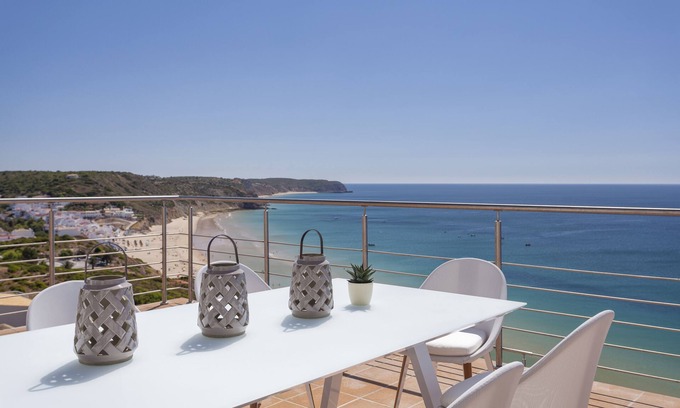 Salema Villa | Villa Mar à Vista by VILA VITA Collection