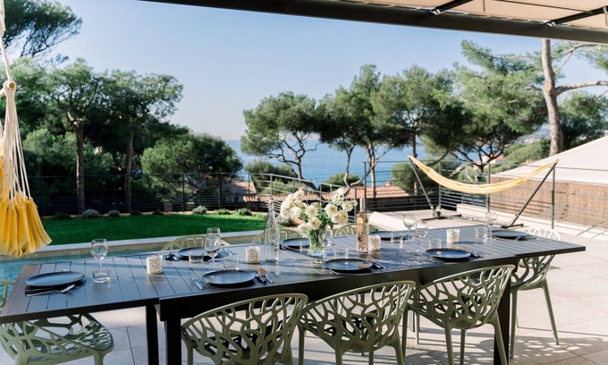 Sanary-sur-Mer Villa | Villa Marcam in Sanary-sur-Mer/ Sea view/ Beach 200 m/ Heated pool/ Paddle