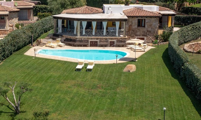 San Teodoro Villa | VILLA MARESOL / PISCINA / JARDIN / PLAYA DE ARENA