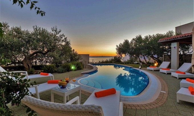 Zelenka Villa | Villa Marina mit Pool