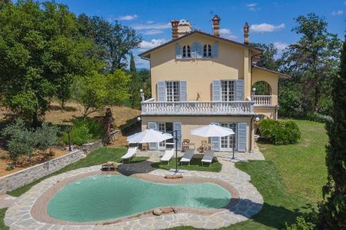 Serravalle Pistoiese Villa | Villa Marisa by VacaVilla