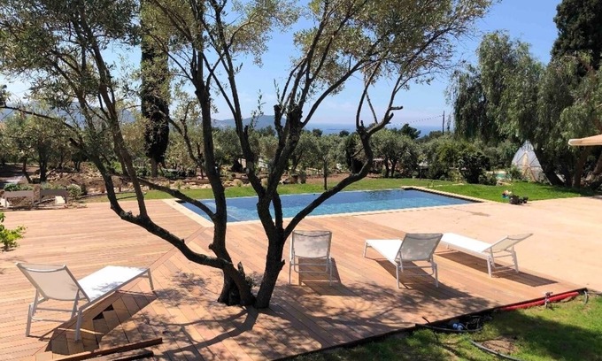 La Cadiere-d'Azur Casa | Villa MASA in a quiet area, hill view and sea view