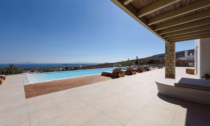 Paros Villa | Villa en Logaras con 4 habitaciones, capacidad 8