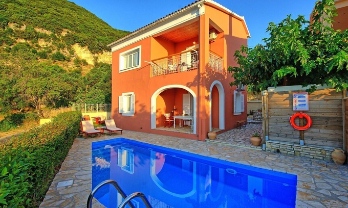 Petaleia Villa | Villa en Epískepsi con 3 habitaciones, capacidad 7