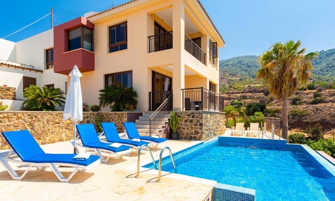 Pomos Villa | Villa Mermaid - Cuatro Habitaciones Villa, Capacidad 8