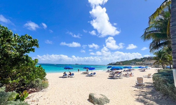 Oyster Pond Apartamento | Villa Magic! Stunning Ocean Views - Pool - Starlink Internet