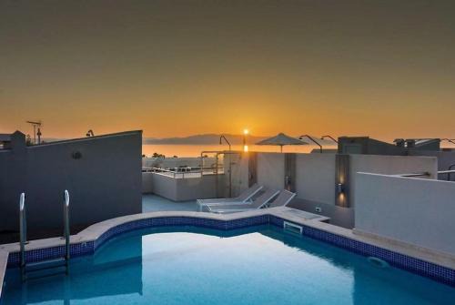 Agia Marina Villa | Villa Miami
