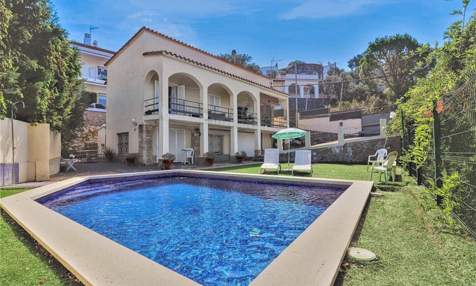 Roses Town Center Chalet De Esquí | VILLA MIRÓN VINTAGE 13 Roses