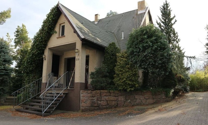 Bad Schmiedeberg Casa | Villa mit Pool zum Träumen und Genießen
